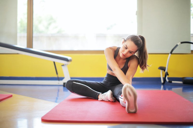Yogapraxis in Fitnessstudio