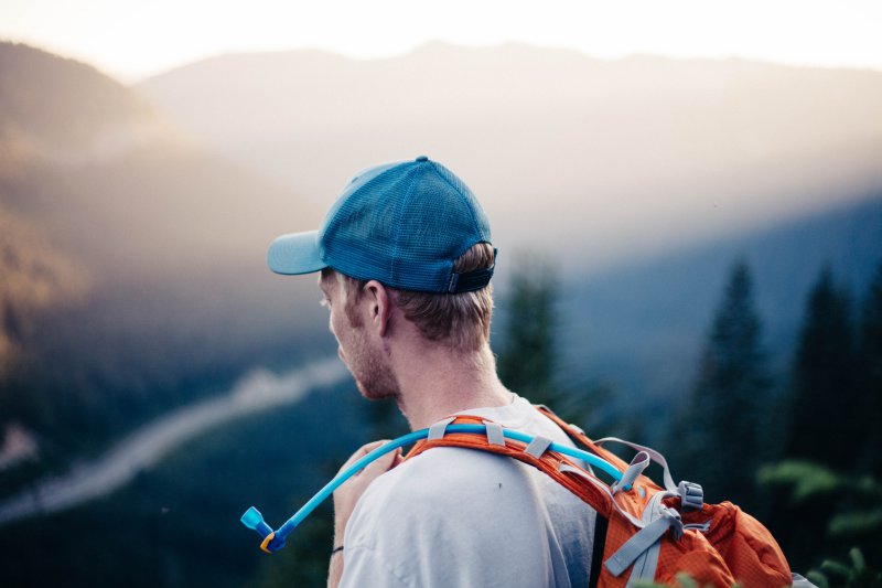 Wanderrucksack mit Trinkschlauch in Benutzung