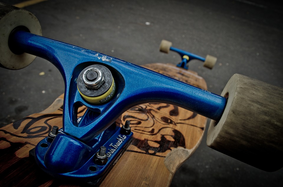 Longboard- Räder und Achsen