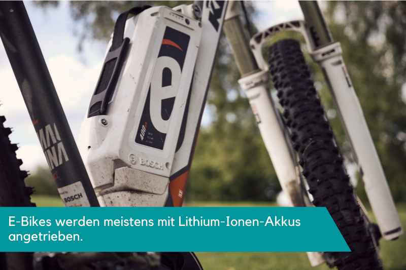 E-Bikes werden meistens mit Lithium-Ionen-Akkus angetrieben.