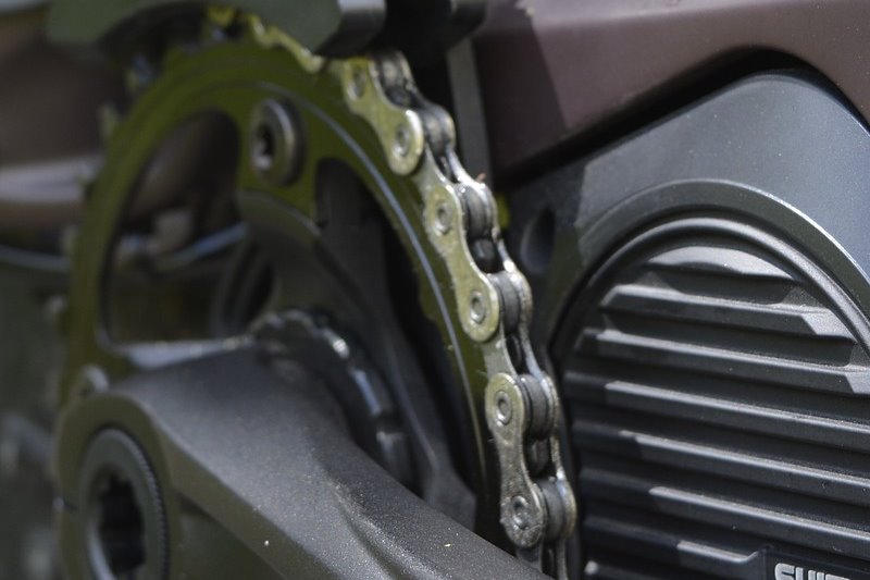 Hochqualitativer Mittelmotorantrieb eines Ebikes Der Antrieb des Ebikes