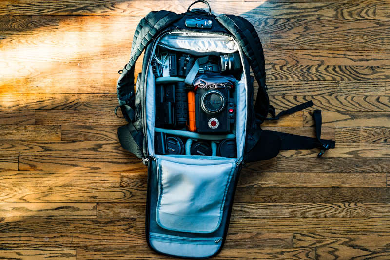 offener Fotorucksack Fotorucksack geöffnet