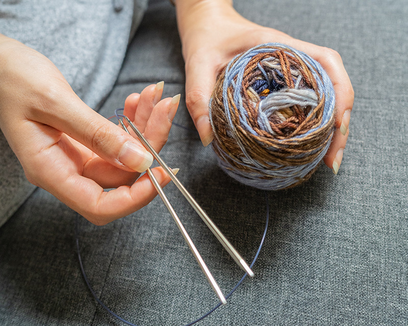 Rundstricknadel mit Wolle