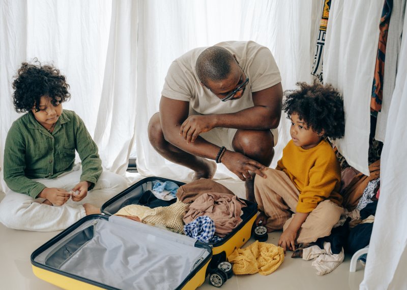 Kinder packen den Koffer mit ihrem Papa Koffersets, Favoriten der Redaktion