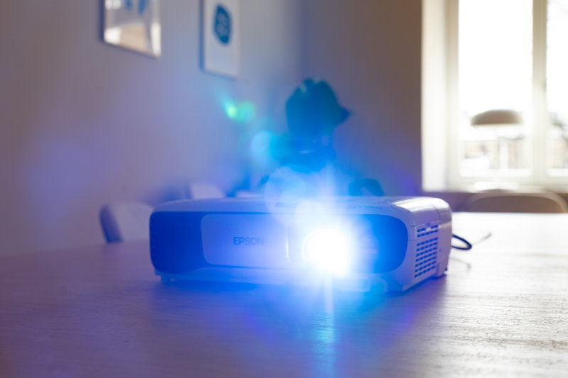 Helligkeit eines Mini-Beamers.