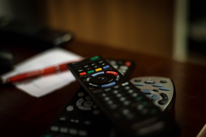 Digital Receiver bedienen mit einer Fernbedienung