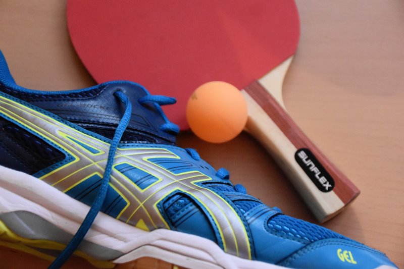 Equipment für das Spielen von Tischtennis