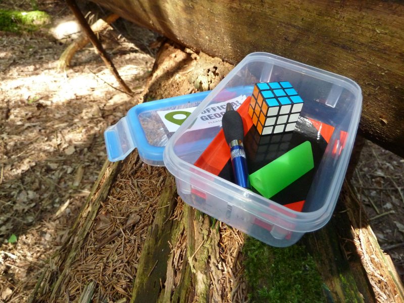 Cache mit Tauschobjekten Geocache mit verschiedenen Tauschgegenständen