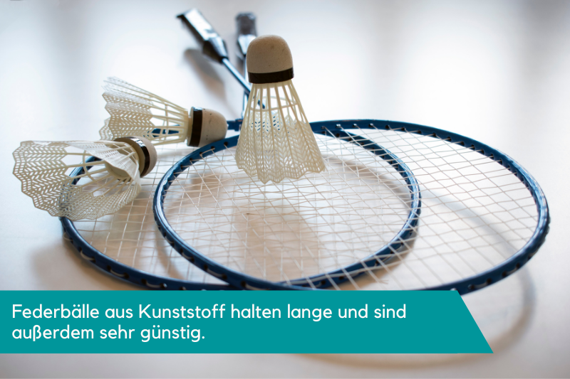 Federbälle aus Kunststoff