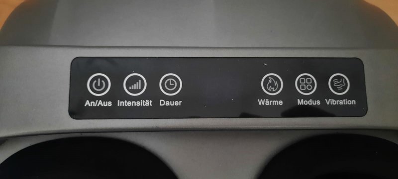 Die Bedienelemente des Fußmassagegeräts von OrthoHands.