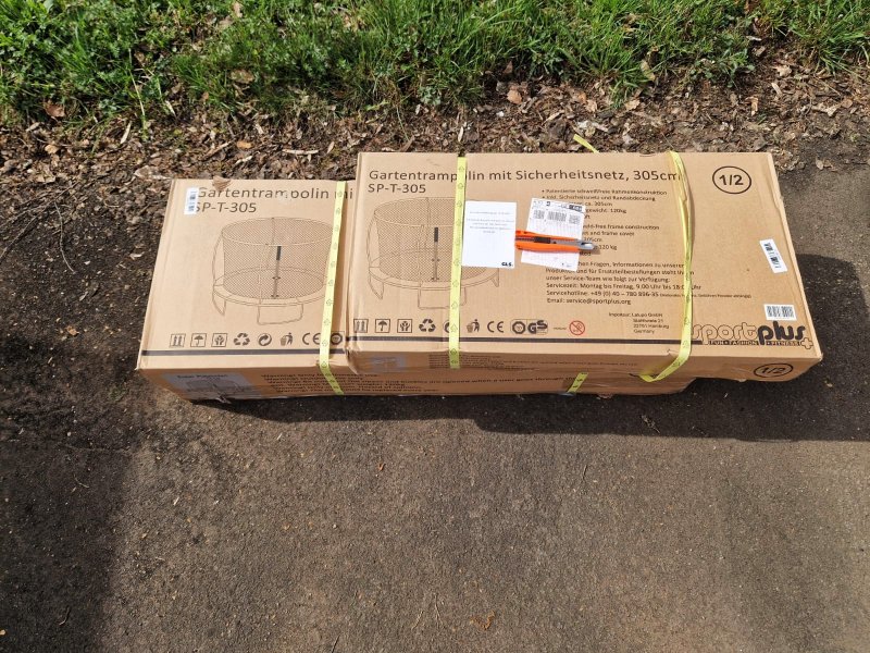 Die Originalverpackung des Trampolins.